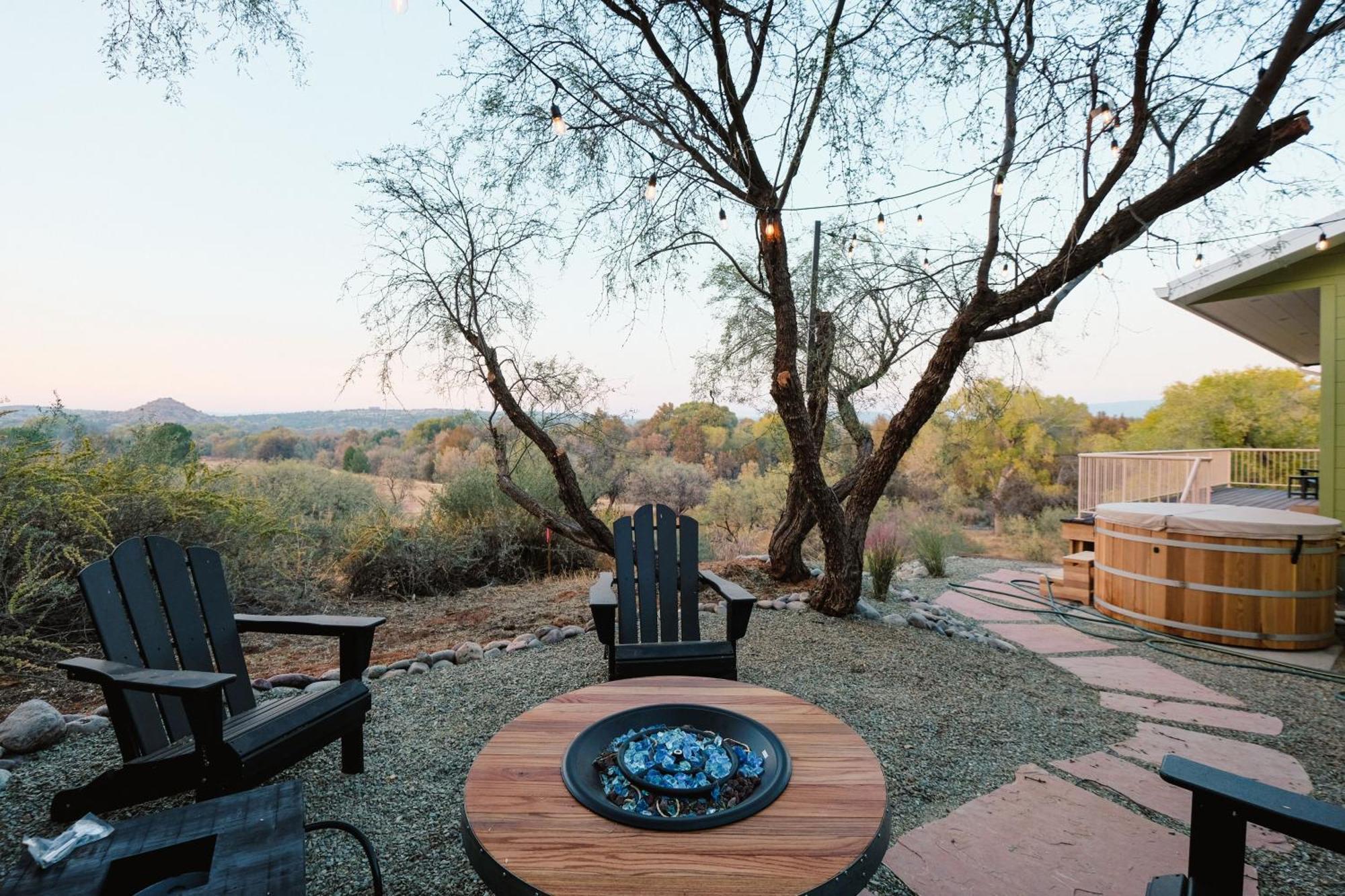 Tu'Nlii House Creekfront Hot Tub Fire Pit Cornville Exterior foto